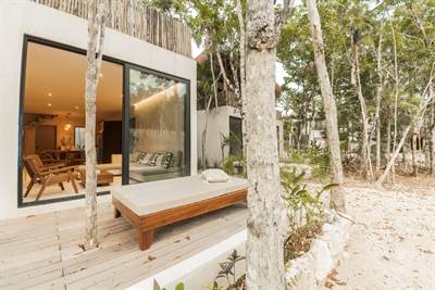 Serenity in the Jungle: Pre-Sale Now Available for a Stunning 2-Bedroom Loft Villa in Tulum (XKR)