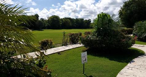 Cocotal golf view- Gate access across Sun Plaza