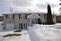 Homes for Sale in Cumberland Estates, Ottawa, Ontario $800,000