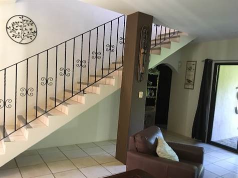 3 bedroom staircase