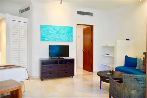 2 beachfront studios for sale in Playa del Carmen