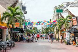 APPARTMENT WITH 1 BEDROOM FOR SALE IN PLAYA DEL CARMEN 5 AVENUE
