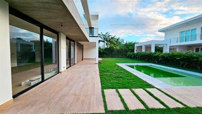 3BR Villa with Modern Design For Sale in Punta Cana Village