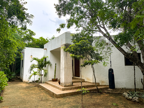 HOUSE FOR SALE IN AKUMAL