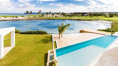 Luxury Oceanfront Villa with Private Beach in Cap Cana