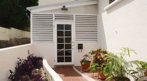 Barbados Luxury,   Back-door