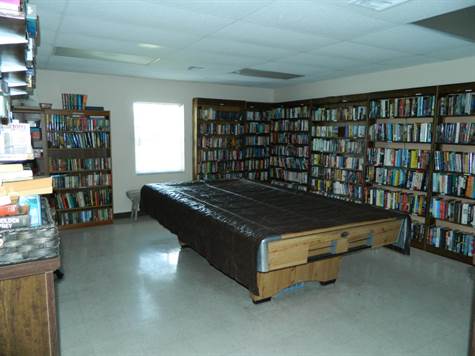 Clubhouse Library/billards
