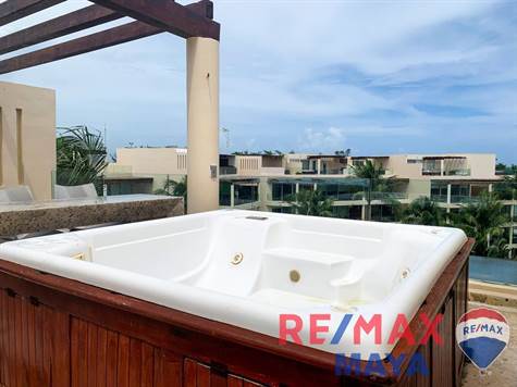 Oceanview 3 bedroom penthouse for sale