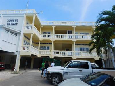 (#2052) - A 14 ROOM APARTMENT BUILDING LOCATED IN BELIZE CITY.