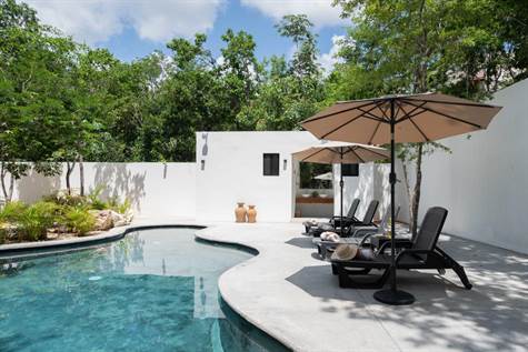 Outstanding 1 BDR Luxurious Apartment in Tulum!