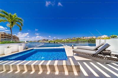 For Sale Luxury Villa with Private Boat Dock and 3BR  in Ocean21 Marina Cap Cana Dominican Republic
