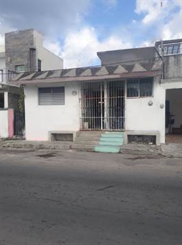 FAMILY HOUSE COZUMEL SAN MIGUEL I , 50 AV., Cozumel, Quintana Roo, For Sale  by Mary Serrano