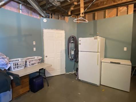 laundry/utility room