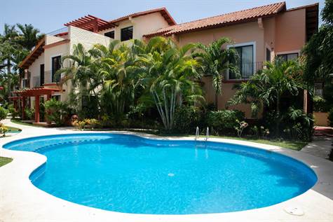 "Casa Santa Fe" Elegant Classic 4BR Villa for Sale in Playacar
