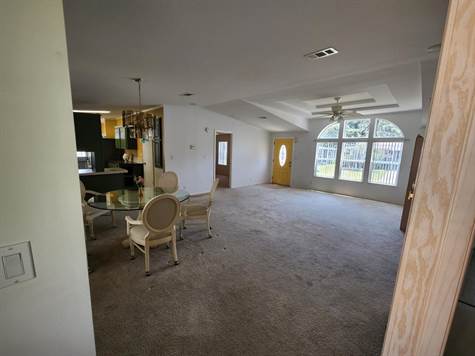 From Florida room access to dining/living area