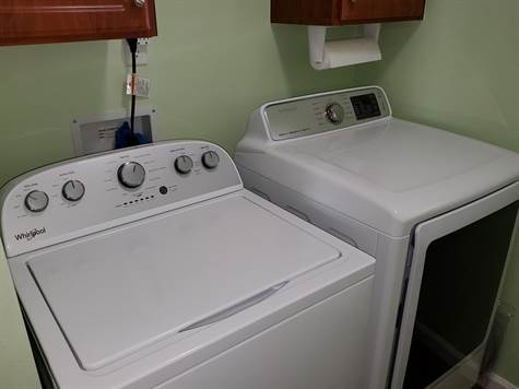 WHIRLPOOL WASHER AND SAMSUNG DRYER