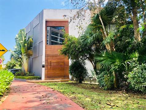 Casa en venta en Cumbres Cancun