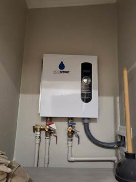 Tankless water for both bathrooms
