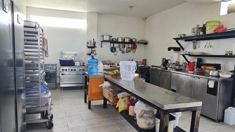 New large kitchen