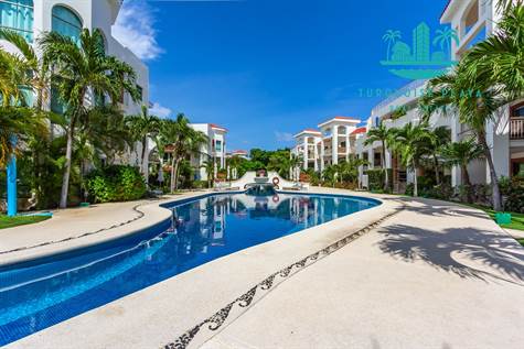 Swimming pool Paseo del sol for sale