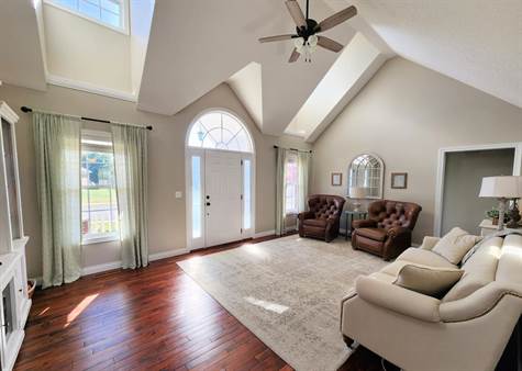 Vaulted Living Room 
