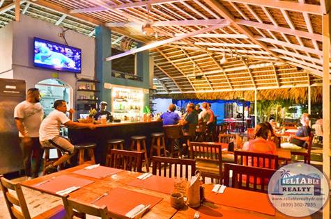 Los Corales bar- restaurant