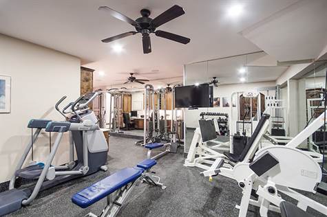 Office / Gym w/Commercial Equipement