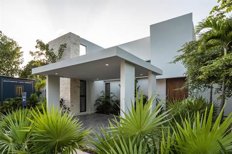 Brand New Homes for Sale in Playa del Carmen