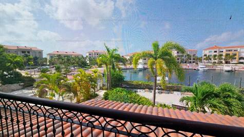 Duplex Condo 5BR with Marina View For Sale in Cap Cana 16
