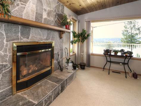 Clean, gas fireplace