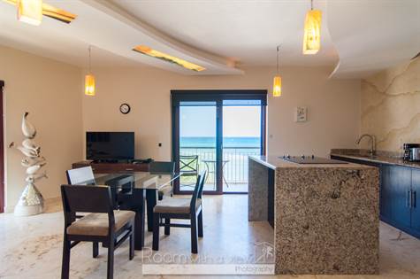 gorgeous-oceanfront-condominium-for-sale-downtown-playa-del-carmen