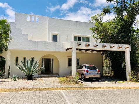 Villa Provence, Club Real 3 Recamaras, Playa del Carmen, Quintana Roo, For  Rent by Playa Home Real Estate Carine Gebelin