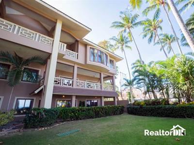 Enjoy Sunsets at This Fully Equipped 2 Bed Condo at The Beach
