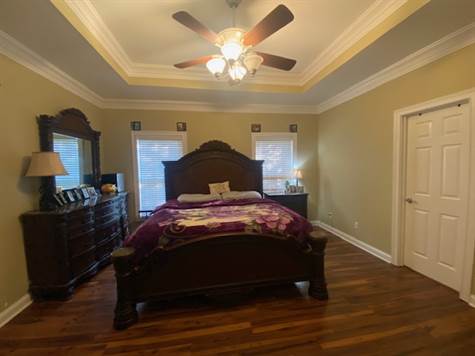 Decorative tray ceiling 