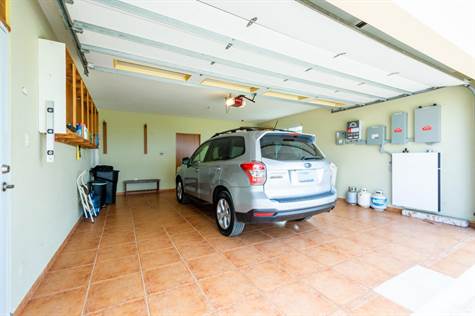 spacious 2 car garage
