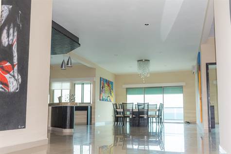 OCEANFRONT new penthouse for sale in PUERTO MORELOS LIVING ROOM
