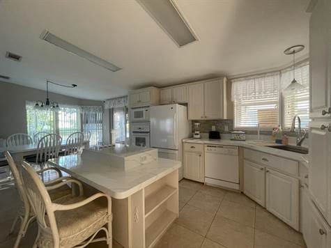 WIDE OPEN KITCHEN, DINING & DEN - LAKEVIEW