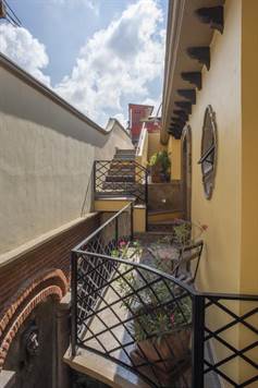 Private balcony Carlos Fuentes