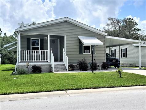 10595 S Sterlingshire Terrace, Homosassa, Florida, by Erica Rice