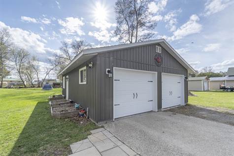 Detached FULLY Insulated Garage (2019)