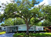 Homes for Sale in Camelot Lakes MHC, Sarasota, Florida $158,700