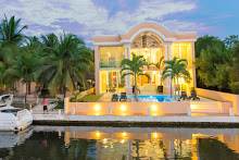 AMAZING HOUSE FOR SALE IN PUERTO AVENTURAS