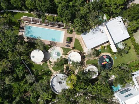 4 bedroom villa for sale in Bahia Principe