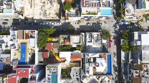 Espacio Quattro: Downtown Condo for Sale in Playa del Carmen