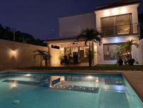 Listed HOMES - Riccardo Garcia