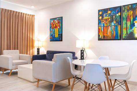 APARTMENT FOR SALE PUERTO AVENTURA living room with table 