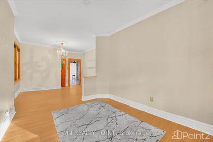 Picture of 73 Leuty Ave, Toronto, Ontario, M4E 2R2