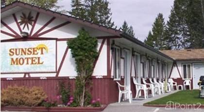 Sunsets Motel - 20 rooms 4883 McKay Street, Radium Hot Springs, British Columbia
