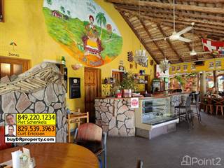 COMMERCIAL, GOOD RUNNING RESTAURANT WITH 2 APARTMENTS AND POOL IN SOSUA, Sosua, Puerto Plata