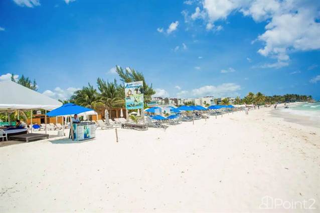 Menesse on the Beach, Quintana Roo